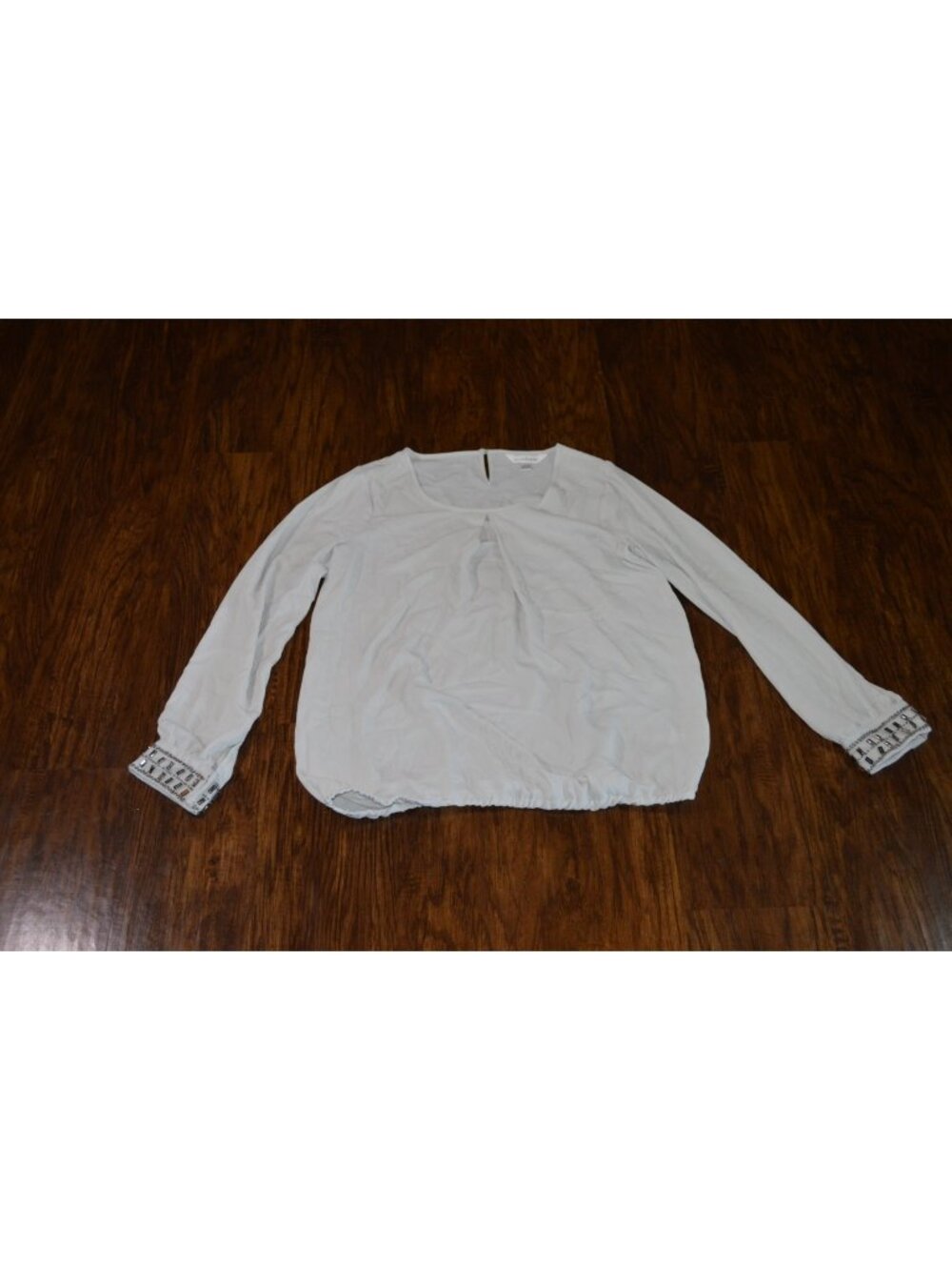 Women's Size Small Grey Sheer Top Coastal Minimalist Preppy Clean Girl Neutral